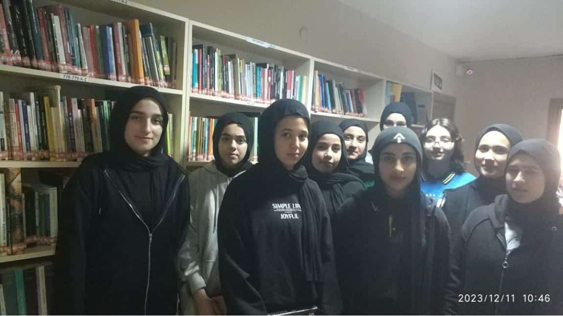Kültürün izinde Mersin Projesi kapsamında Kütüphane gezisi düzenlendi
